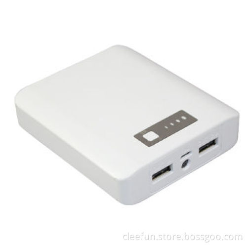 Newest power bank, 8000mAh and small size, convenient to carry, can charge iPhone and iPad